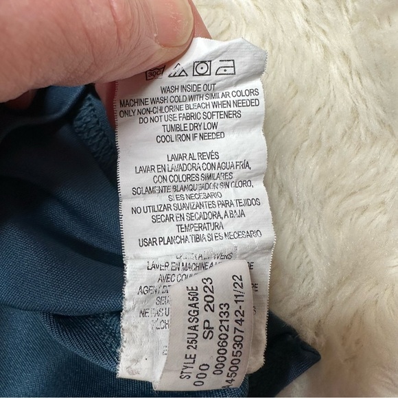 Under Armour T-Shirt Blue/Black/Green Size 6 - Picture 9 of 16